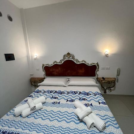 Bike Hotel Oasi フィナーレ・リーグレ エクステリア 写真